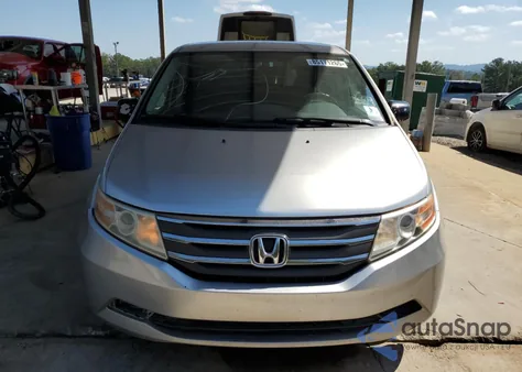 2013 Honda Odyssey Ex z USA, uszkodzony, nr VIN 5FNRL5H48DB077791